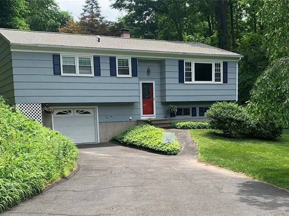 16 Pleasant Street, Bethel, CT 06801