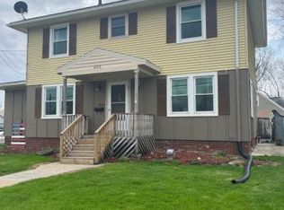 223 E Division St, Kewanee, IL 61443