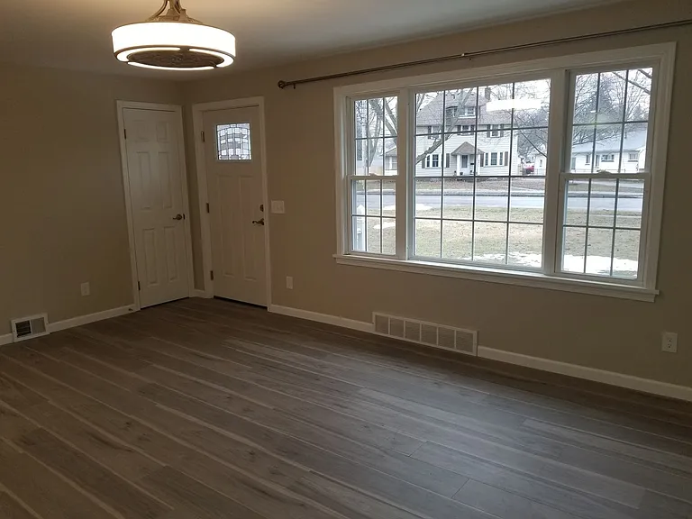 3875 Culver Rd — Photo 3