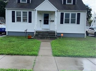 136 Ohio Ave, Bridgeport, CT 06610