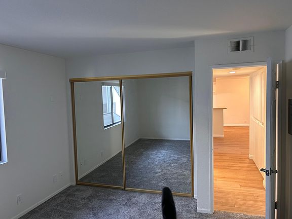 4th image of 138 Whiting St #B