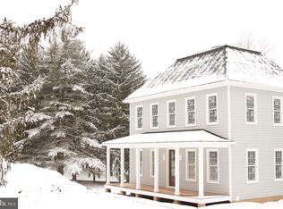 1900 Parker Hill Ln, Chester Springs, PA 19425