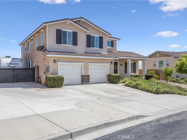 29745 Desmond Dr, Highland, CA 92346