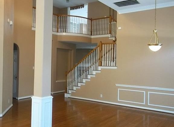 4th image of 3212 Oxsheer Dr