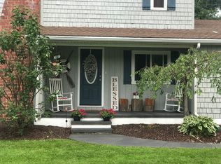 1292 Lake Rd, Conneaut, OH 44030