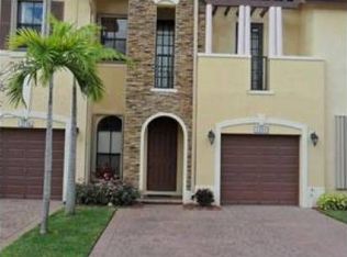 3244 NW 103rd Pl, Doral, FL 33172