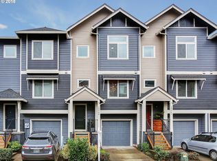 10548 NE Park Ridge Way, Hillsboro, OR 97006