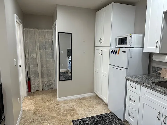 1 bed, 465 sqft, $2,100 — Photo 1