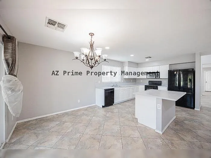 2913 W Fremont Rd — Photo 10