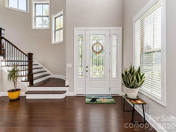 2nd image of 121 Enclave Blvd