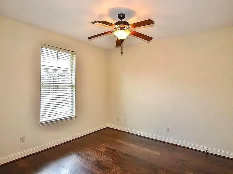 3590 Prescott Dr — Photo 17