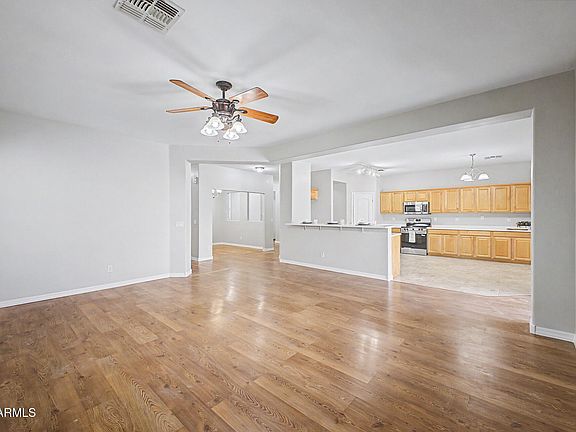 3rd image of 17468 W CROCUS Drive
