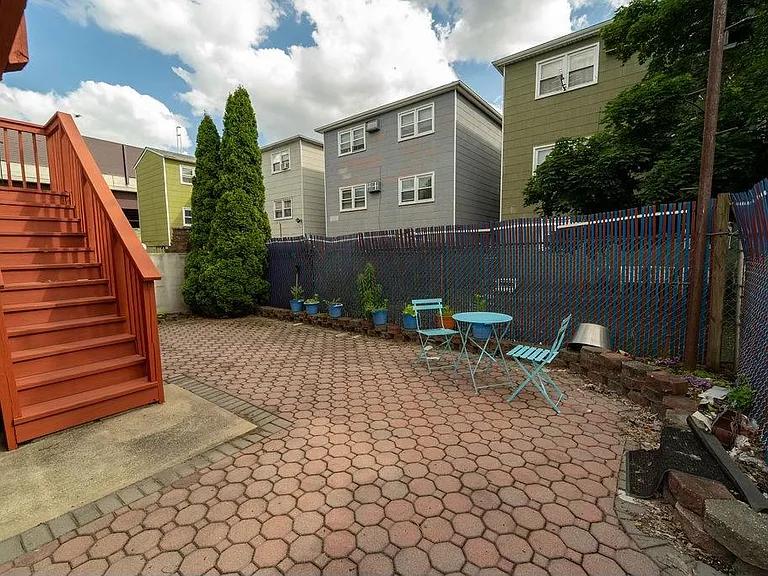44 E 52nd St #2 — Photo 3