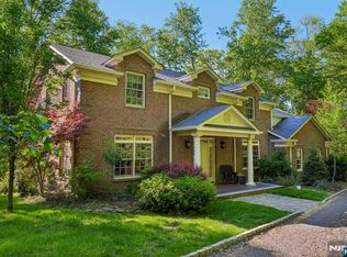 2B Paris Ave, Rockleigh, NJ 07647