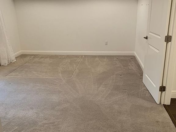 4th image of 2585 El Camino Real APT 301
