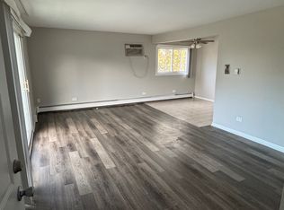 7001 W 100th St #2, Chicago Ridge, IL 60415