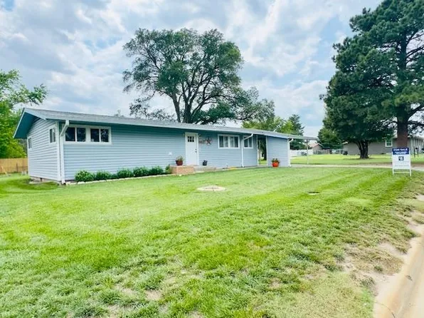 1015 W McFarland St, Hill City, KS 67642