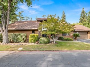 2059 W Barstow Ave, Fresno, CA