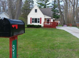 3164 Springbrook Dr, Lambertville, MI 48144