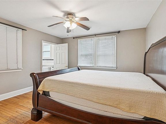 5th image of 2239 1st St