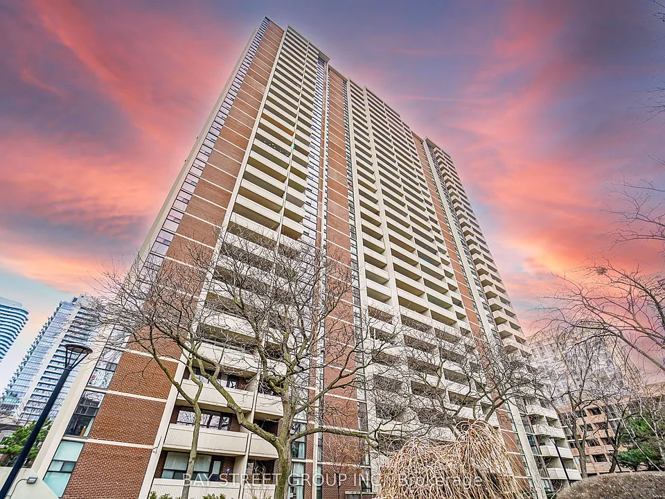 40 Homewood Ave #1016