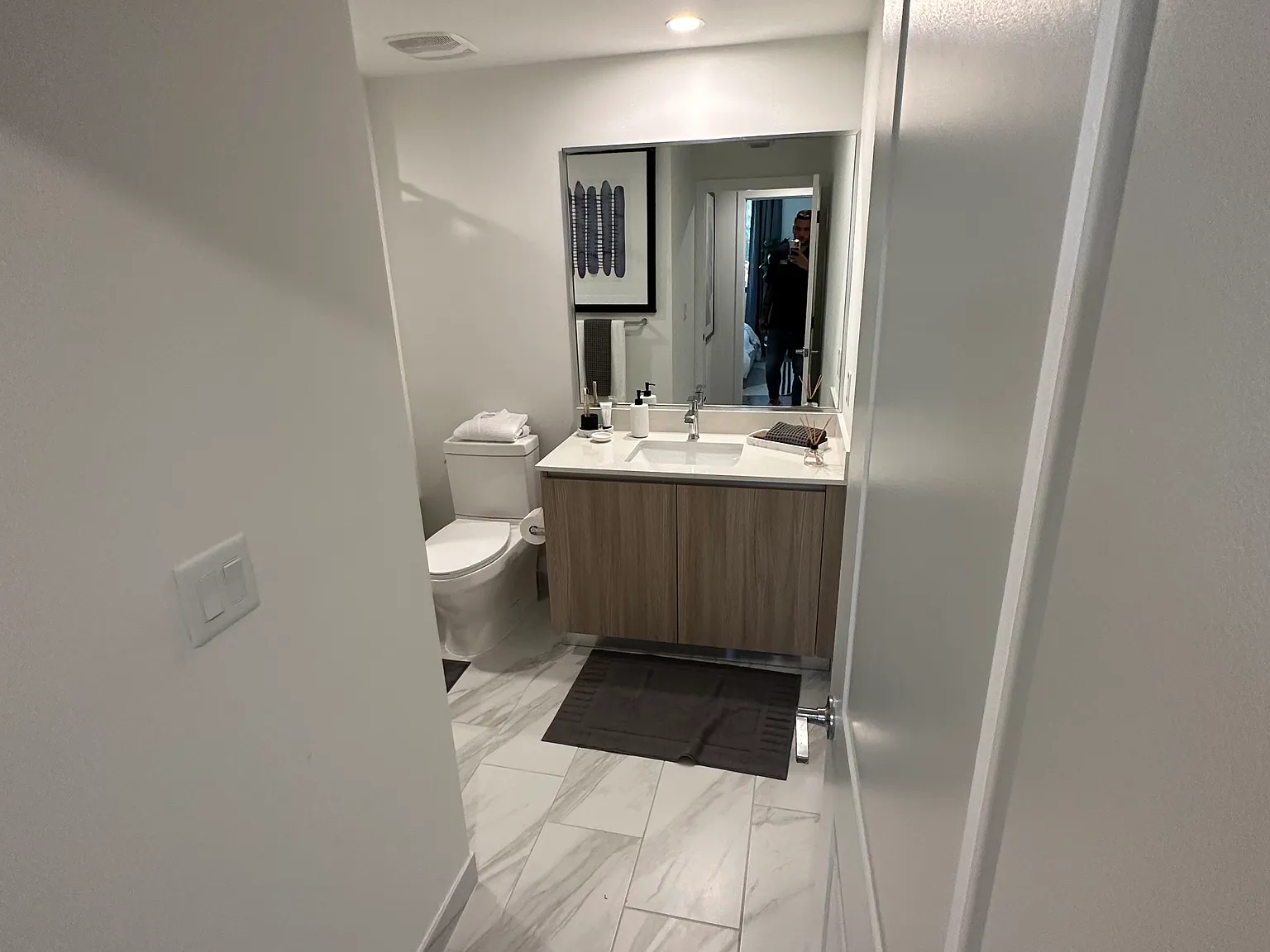 1 bed, 684 sqft, $2,000 — Photo 4