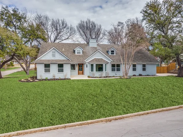 3851 Pelham Rd, Fort Worth, TX 76116