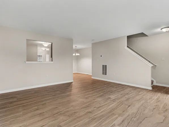 215 Heathersage Dr, Marietta, PA 17547