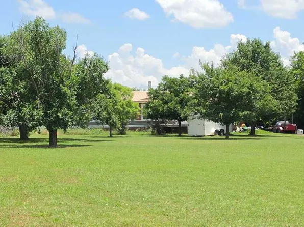 10306 Field Lark Ln, Sanger, TX 76266