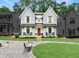 1880 Commons Cir, Brookhaven, GA 30341