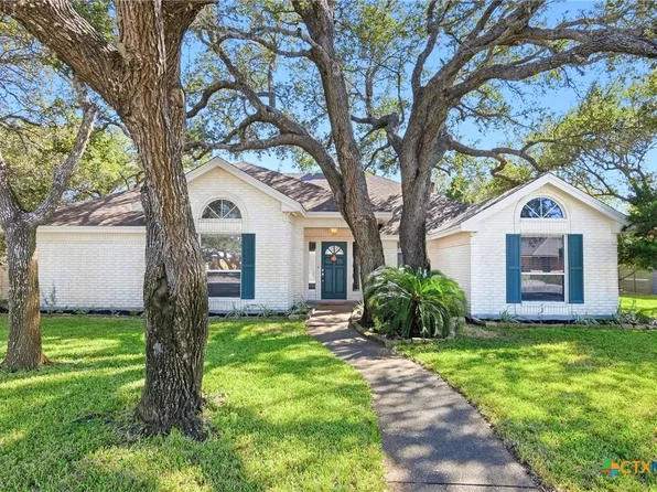 102 Cypress Point, Rockport, TX 78382