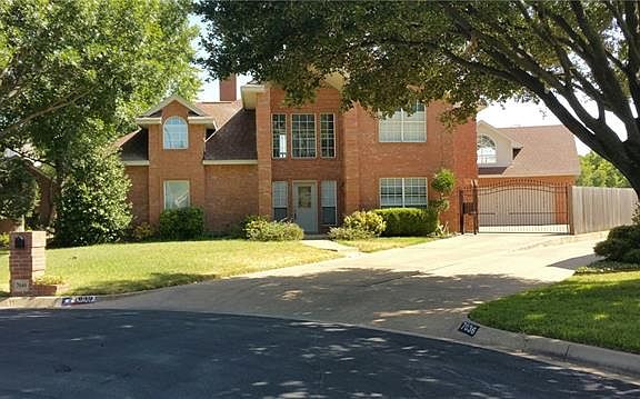 2nd image of 7040 Golden Gate Dr E