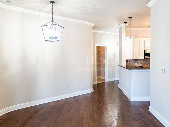 5th image of 445 W Blount Ave APT 511