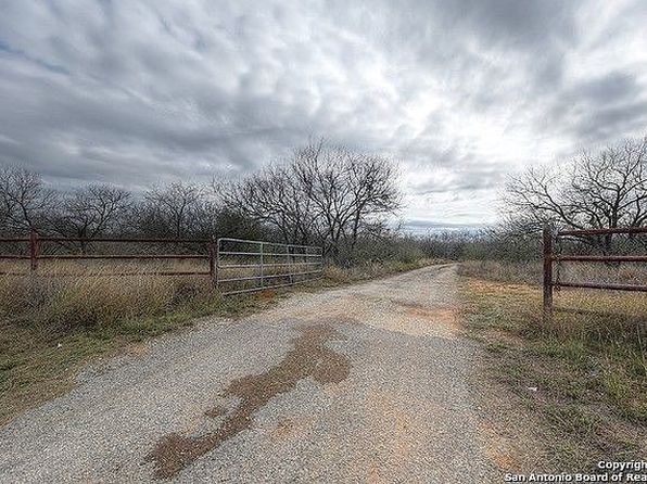 4160 Fm 3175, Lytle, TX 78052