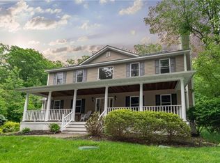 55 Stacy Lee Dr, Newburgh, NY 12550