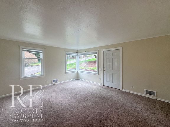 2nd image of 1540 N Callow Ave APT A