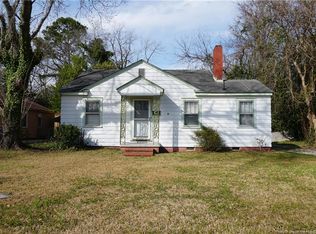 123 Kirkland Dr, Fayetteville, NC 28301