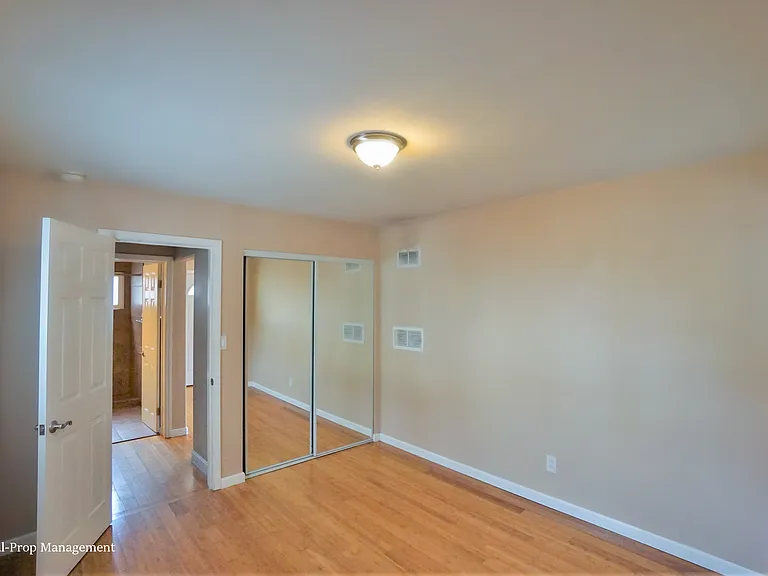 3786 10th Ave #HOUSE — Photo 4