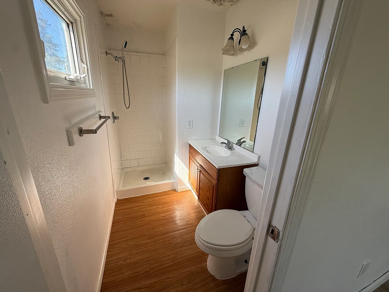 2 bed, 860 sqft, $1,750 — Photo 4