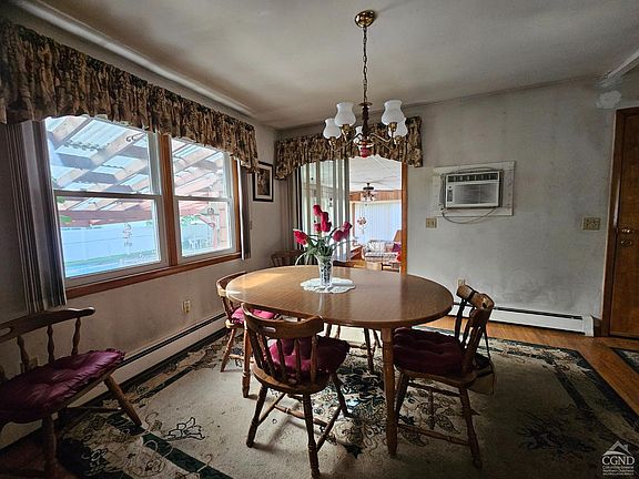 5th image of 311 Maryanne Avenue