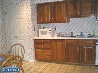 906 Weatherstone Dr, Paoli, PA 19301