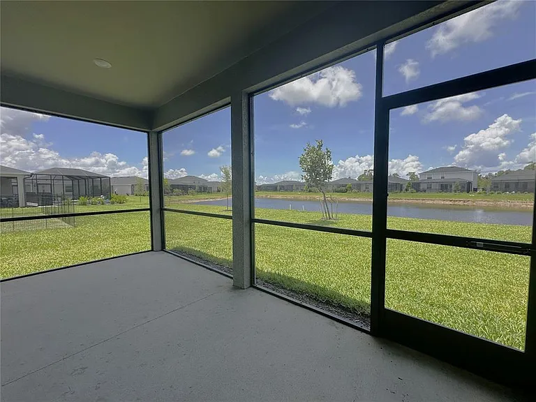 11402 Willowleaf Blvd — Photo 2