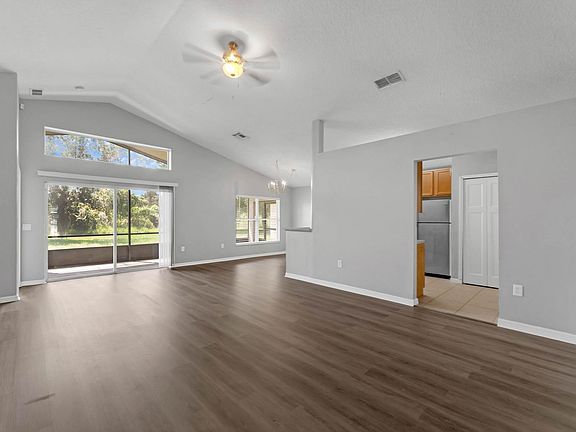 3rd image of 13820 Mirror Lake Dr