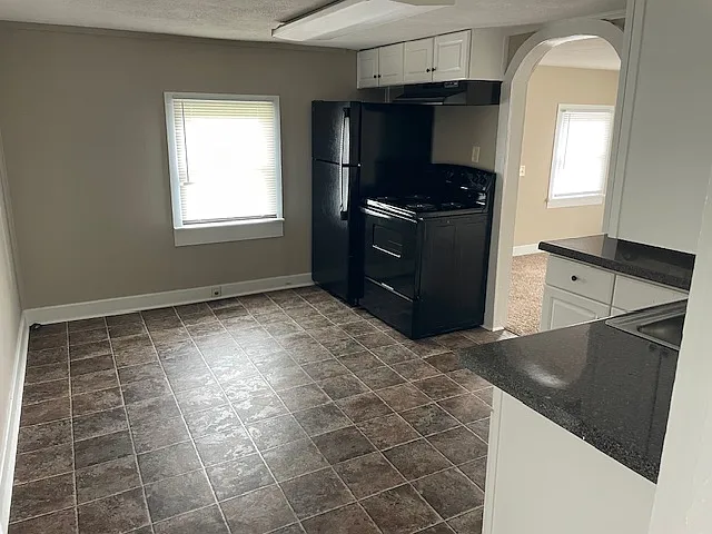 144 Cross St — Photo 3