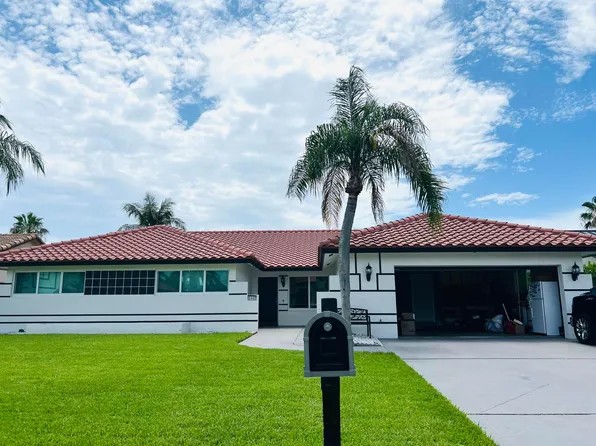 6440 Olde Moat Way, Davie, FL 33331