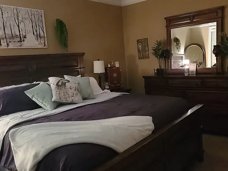 Lakeside Dr — Photo 2