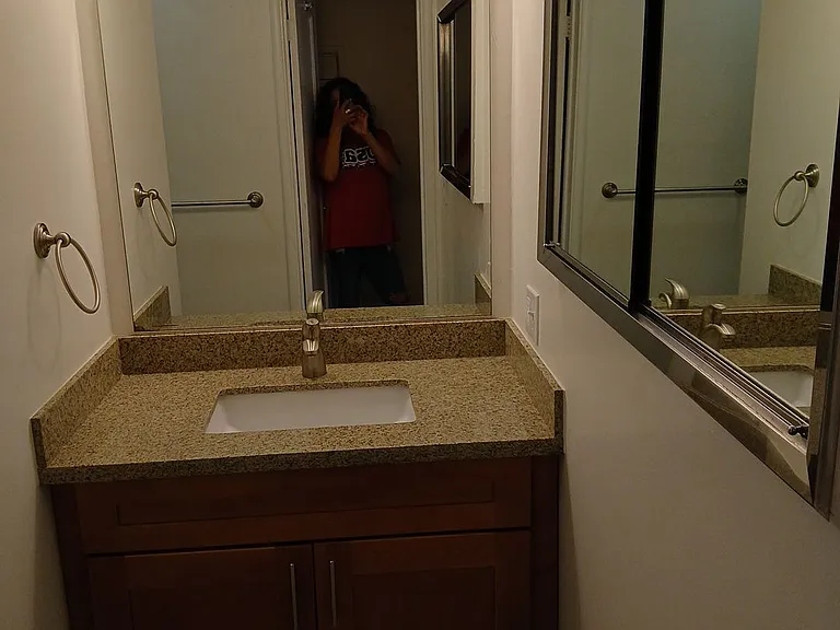 Bathroom vanity