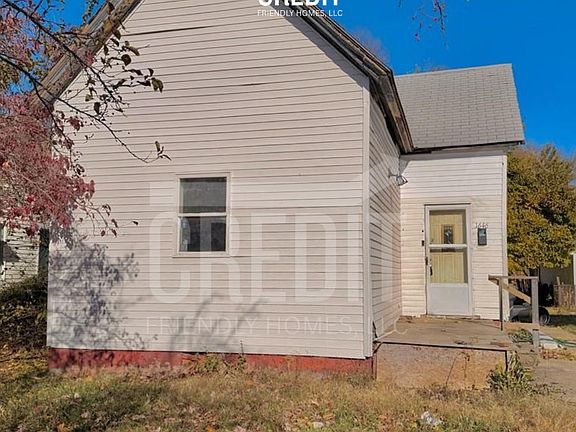 2nd image of 1646 E Wood St