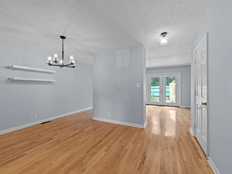 2947 Wycliff Rd — Photo 2