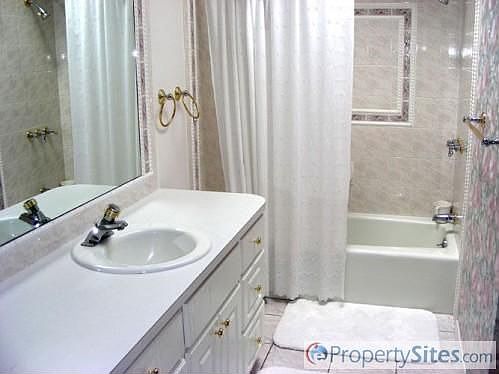 3rd image of 2604 Grandview Dr